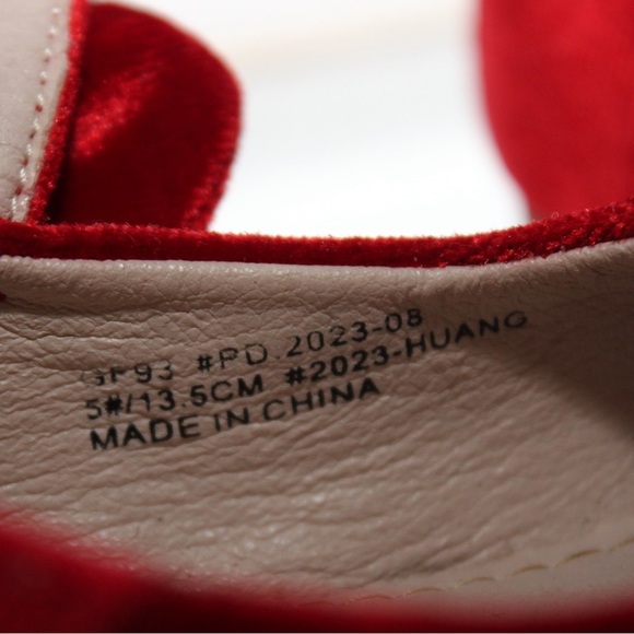 Ginfive Toddler Girl Dress Shoes Red Velvet Mary Jane Size 5 - Picture 5 of 9